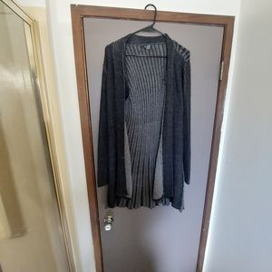 Black and gray sweater